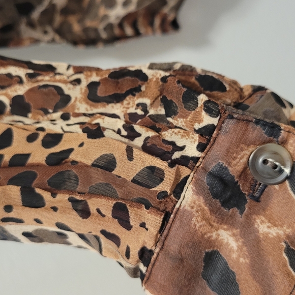 Animal Print Button-Up Shirt - Picture 2 of 4